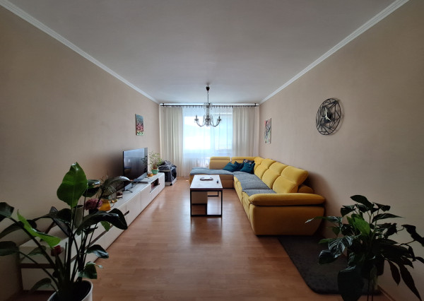 3-IZBOVÝ BYT S BALKÓNOM NA PREDAJ