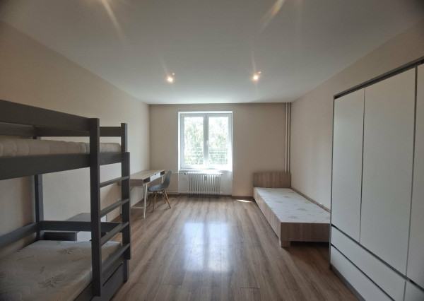 ZNÍŽENÁ CENA! 3-IZBOVÝ BYT RENOVOVANÝ, VARGOVÉ POLE- ROŽŇAVA