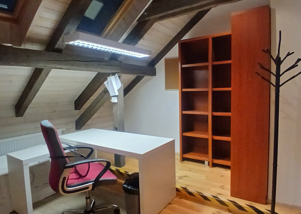 Prenájom kancelárskych priestorov priamo na námestí