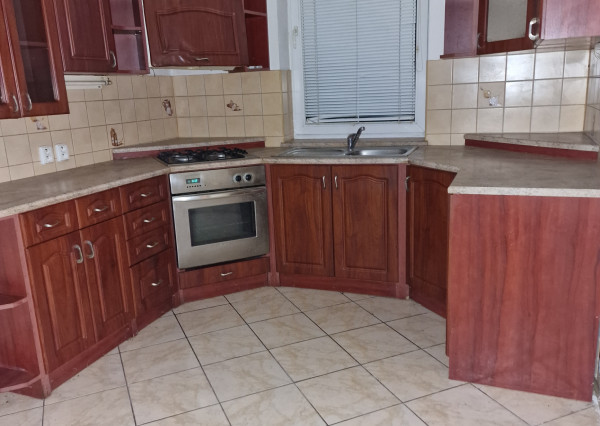 CBF Reality Vám ponúka na predaj rodinný dom v Rožňave, na tichom mieste obklopený prírodou a bez susedov .