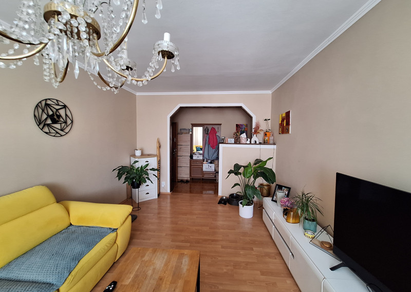 3-IZBOVÝ BYT S BALKÓNOM NA PREDAJ - fotografia 2
