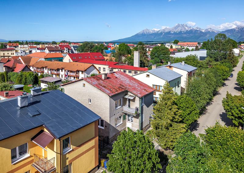 PREDAJ 5-izbový rodinný dom po rekonštrukcii, s bazénom Spišská Belá - fotografia 2