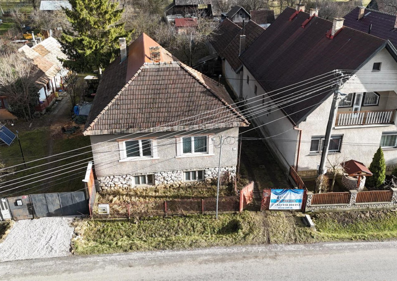 ZNÍŽENÁ CENA! RODINNÝ DOM NA PREDAJ VO VYHĽADÁVANEJ OBCI BRZOTÍN ! - fotografia 1